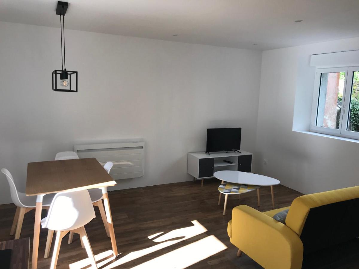 Appartement Calme Et Chaleureux كونكارنو المظهر الخارجي الصورة